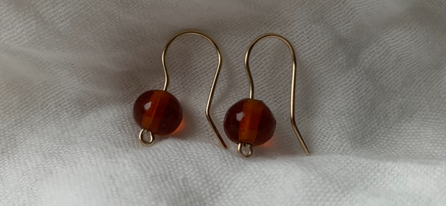 amber glass bead babies by mandy the creative kinesiologist Tascott, Central Coast